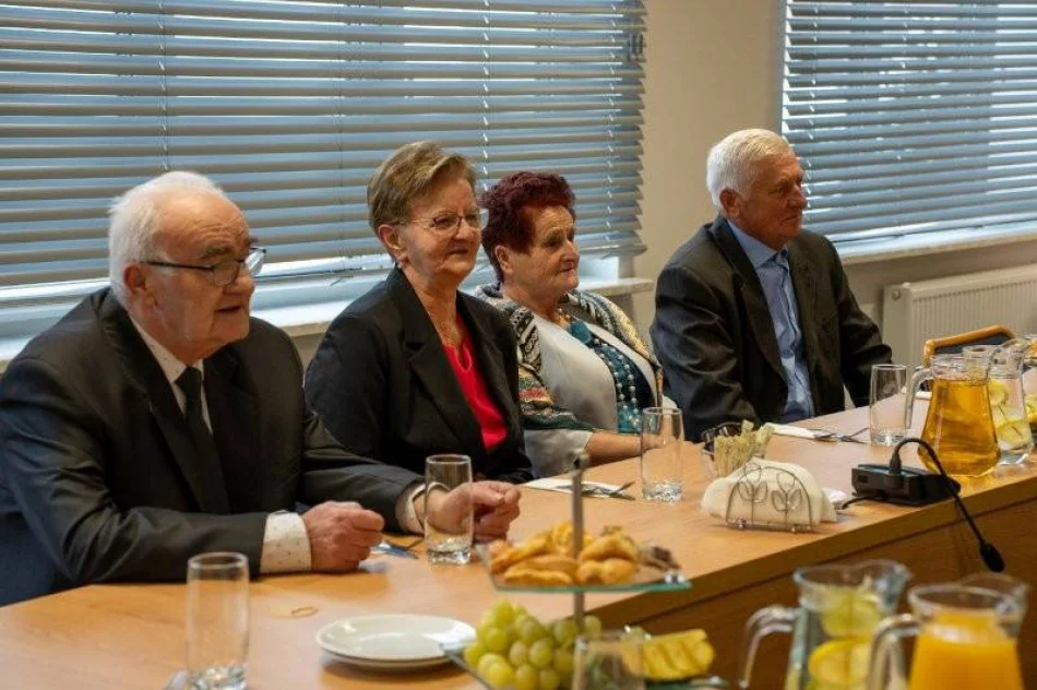 Uhonorowano pary z 50-letnim stażem małżeńskim - zdjęcie 17