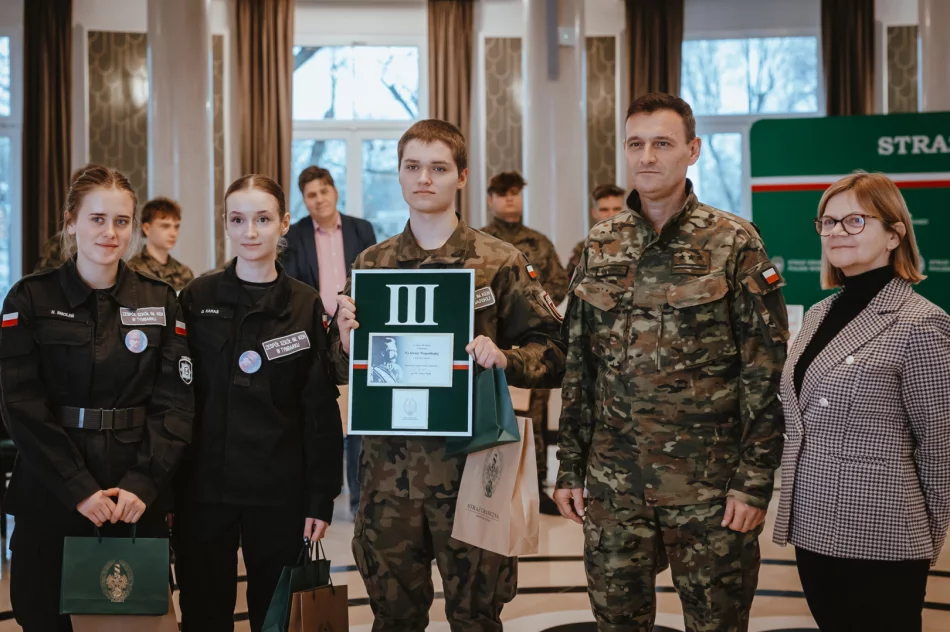 Na podium ogólnopolskiego konkursu historycznego - zdjęcie 4