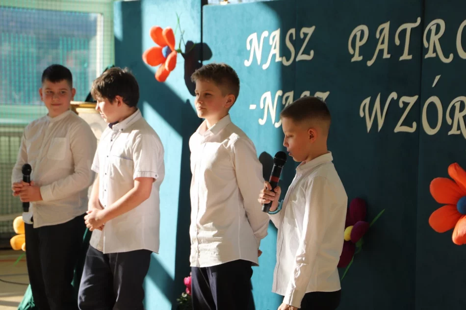 Święto szkoły - uczniowie uczcili patrona - zdjęcie 13