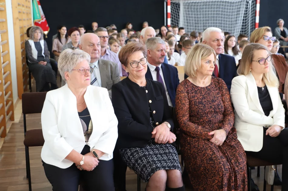 Święto szkoły - uczniowie uczcili patrona - zdjęcie 15