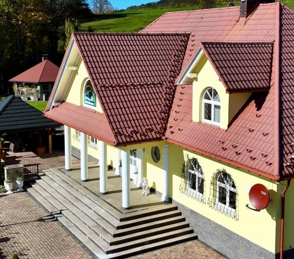 Prywatna posiadłość na wzgórzu z panoramicznym widokiem - Kasinka Mała - Zdjęcie główne