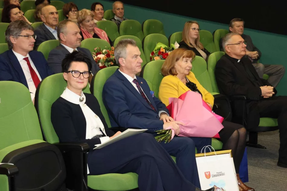 Limanowski Uniwersytet Trzeciego Wieku świętował 15-lecie - zdjęcie 3
