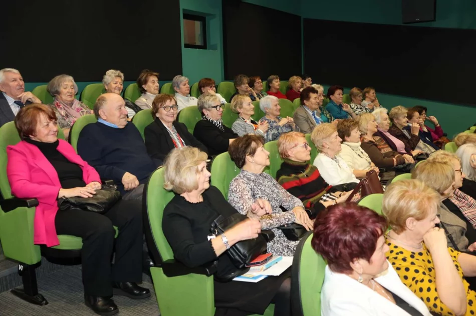 Limanowski Uniwersytet Trzeciego Wieku świętował 15-lecie - zdjęcie 5