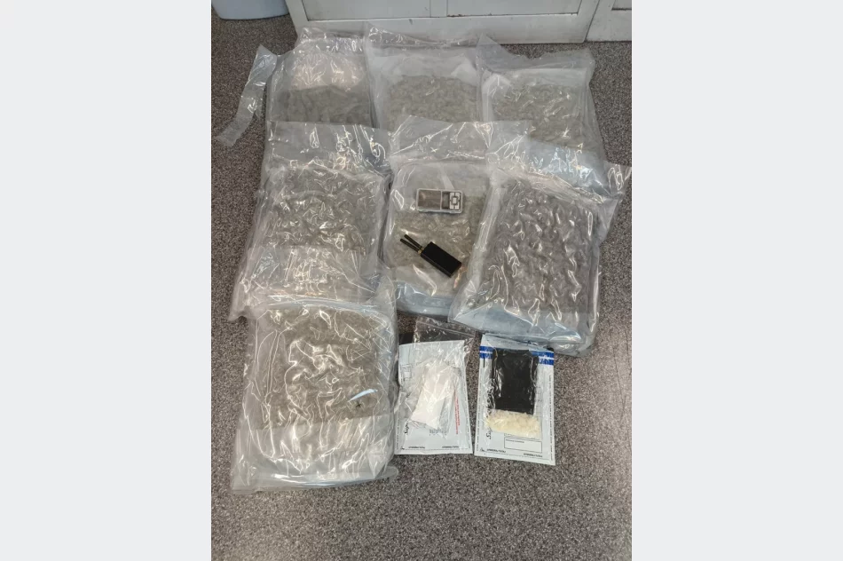 Ponad 8,5 kg narkotyków u zatrzymanego pseudokibica - zdjęcie 2