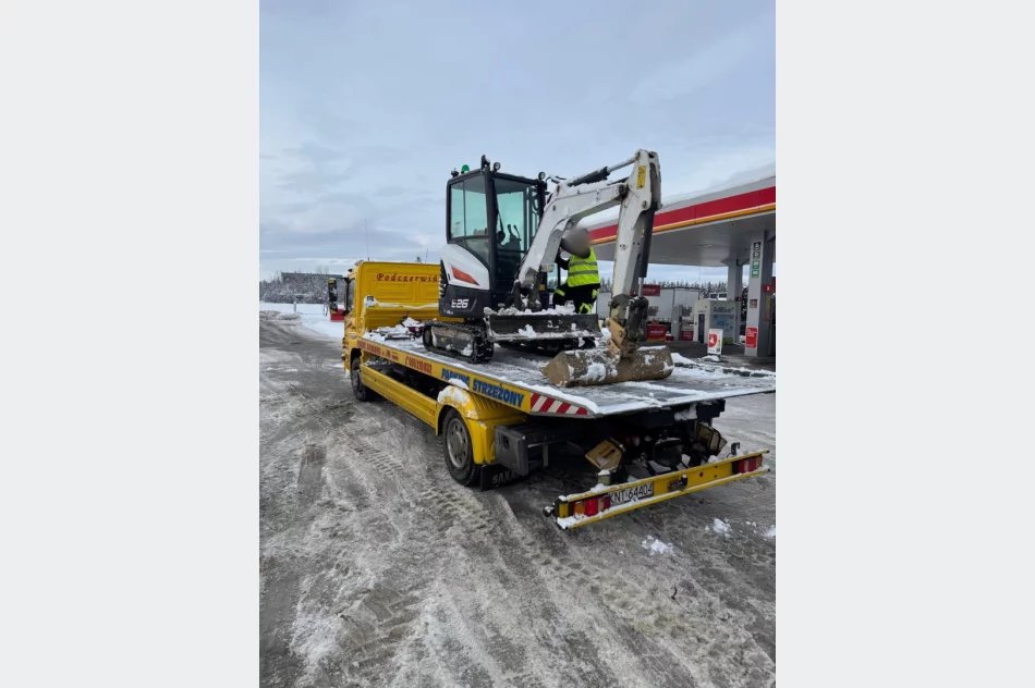 2 osoby z zarzutami w sprawie nielegalnego obrotu maszynami budowlanymi pochodzącymi zza granicy - zdjęcie 5