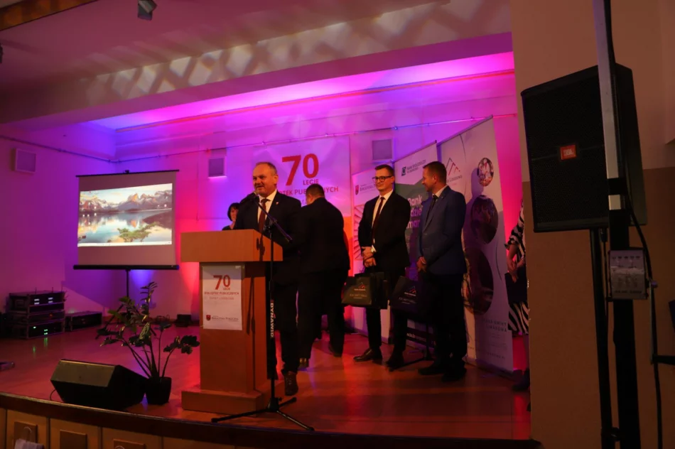 Relacja z jubileuszu 70-lecia bibliotek publicznych Gminy Limanowa - zdjęcie 2