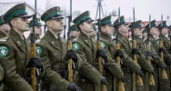 Andrzej Duda wśród uczniów i mieszkańców (nowe zdjęcia i wideo) - zdjęcie 3
