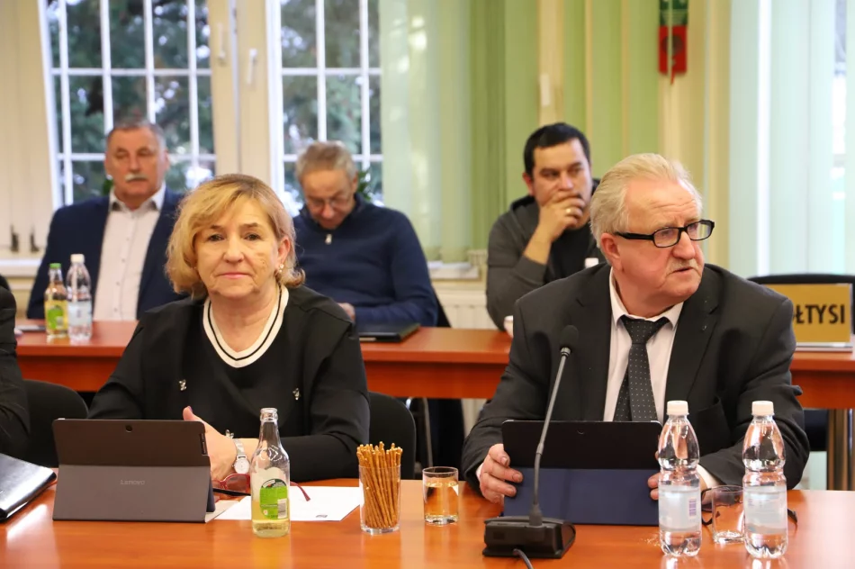 Podsumowanie IX sesji Rady Gminy Limanowa - zdjęcie 12