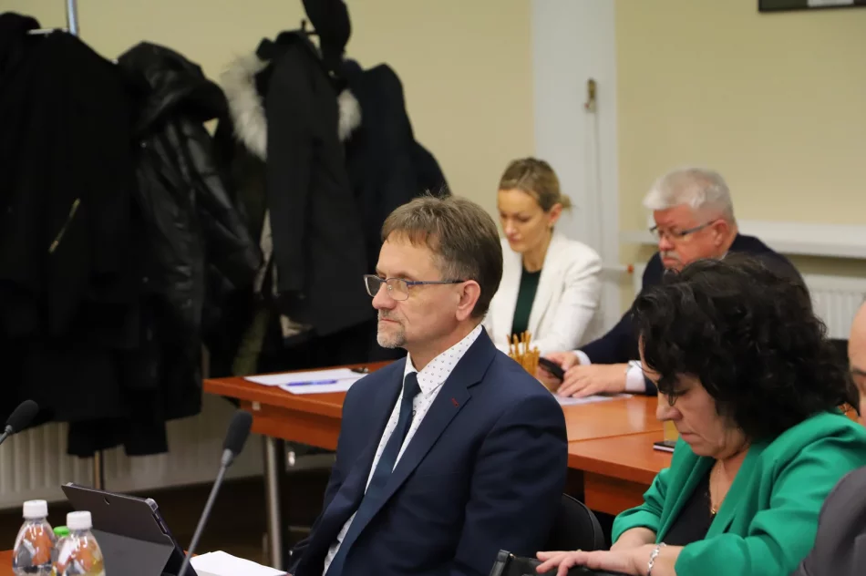 Podsumowanie IX sesji Rady Gminy Limanowa - zdjęcie 14
