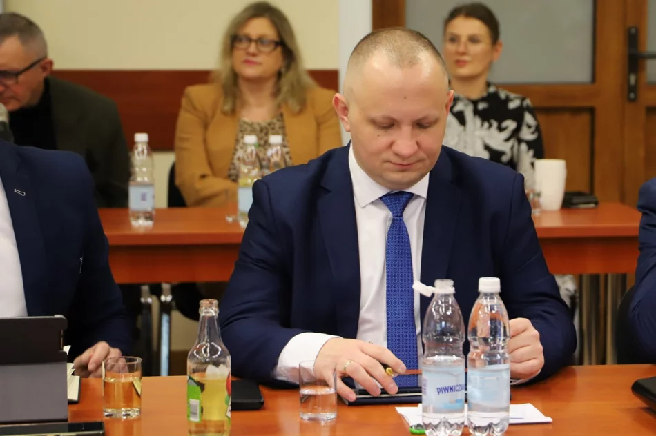 Podsumowanie IX sesji Rady Gminy Limanowa - zdjęcie 16