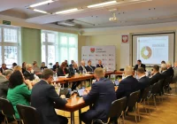 Wójt: "wyskrobaliśmy się z piwnicy na dach” - zdjęcie główne