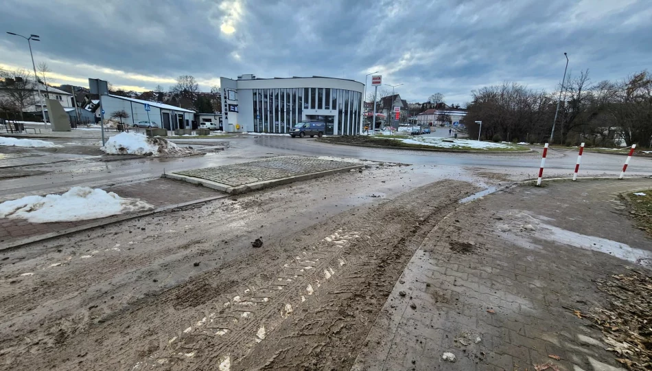 Miasto tonie w błocie (ZDJĘCIA) - zdjęcie 1