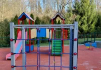 Plac zabaw po modernizacji - zdjęcie główne
