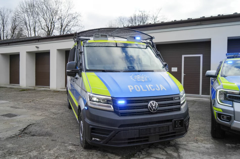 Nowe radiowozy dla małopolskiej policji. Czy trafią na Limanowszczyznę? - zdjęcie 3