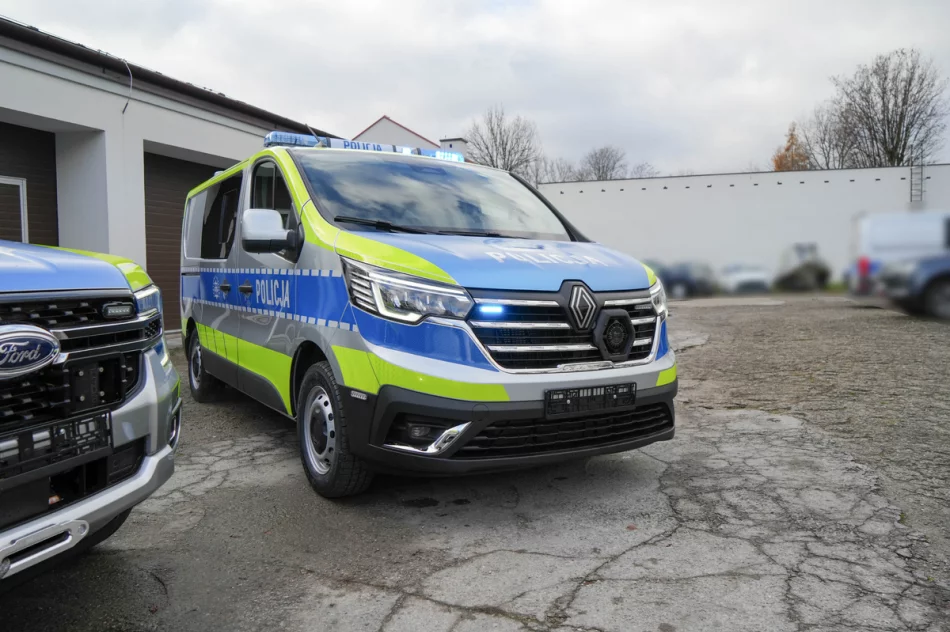 Nowe radiowozy dla małopolskiej policji. Czy trafią na Limanowszczyznę? - zdjęcie 4