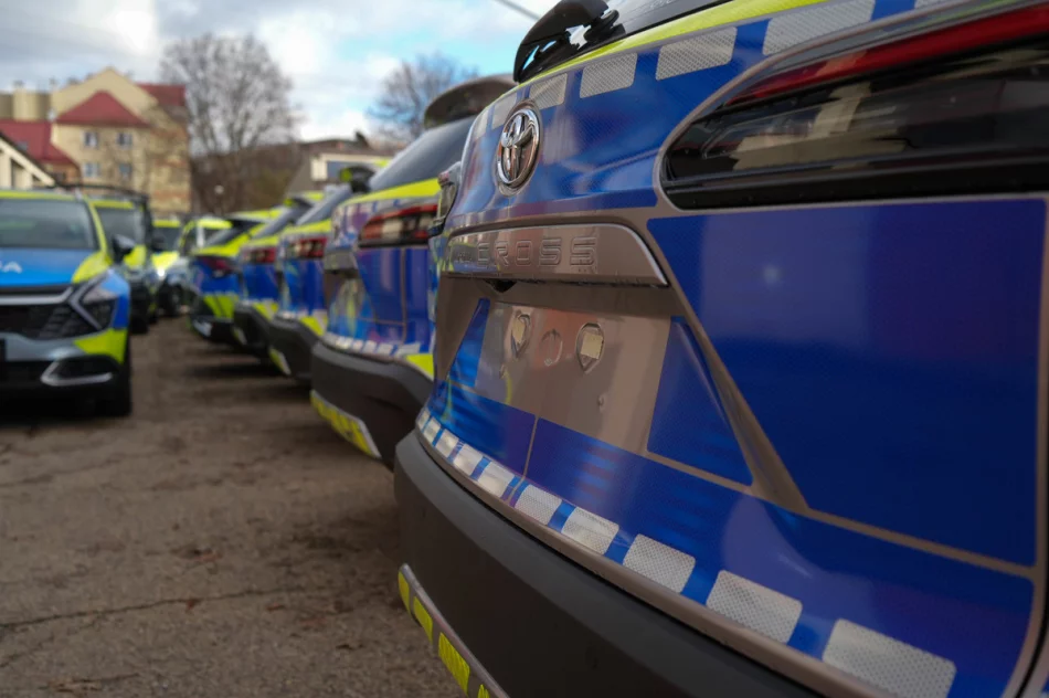 Nowe radiowozy dla małopolskiej policji. Czy trafią na Limanowszczyznę? - zdjęcie 9