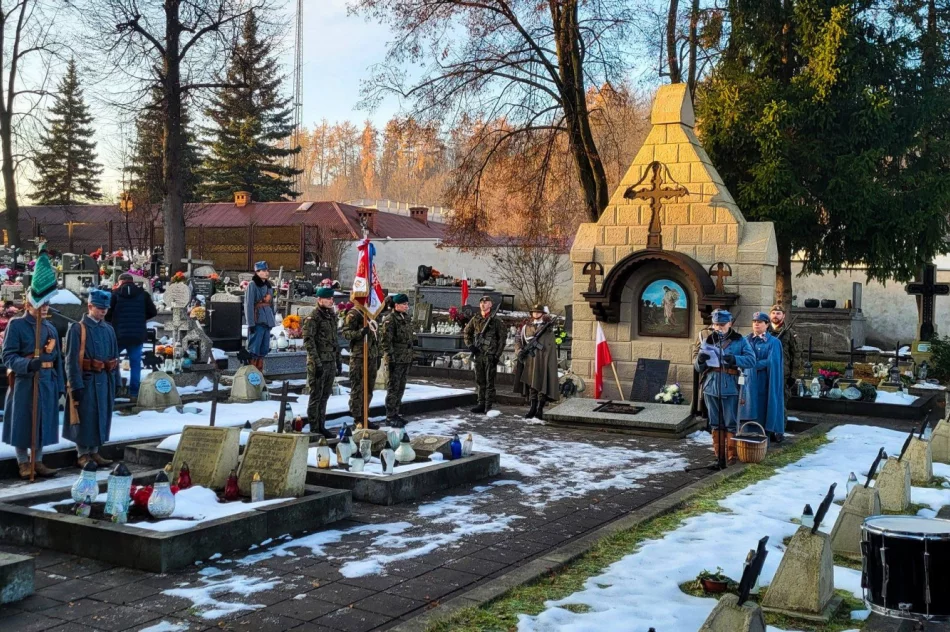 Obchody 111. rocznicy Bitwy Limanowskiej na limanowskim cmentarzu - zdjęcie 10