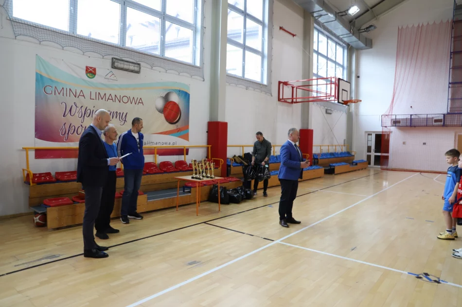 Wyłonieni Mistrzowie Koszykówki, w kategorii Igrzyska Dzieci - zdjęcie 12