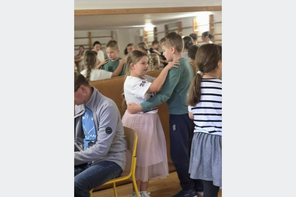 Zespół Męcinianie zakończył udział w projekcie: W rytmach lachów limanowskich i sądeckich - zdjęcie 11
