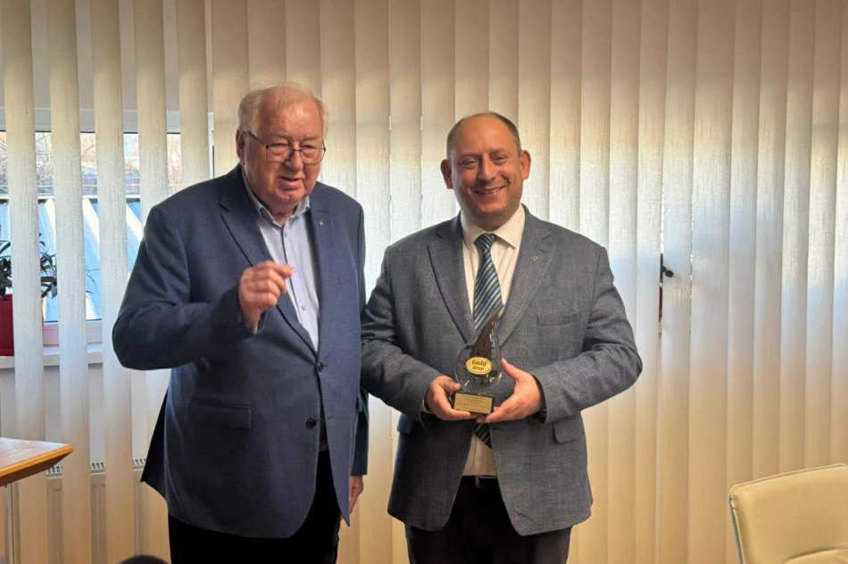 Wojewoda Małopolski Jan Krzysztof Klęczar w Limanowej. Rozmowy o rozwoju lokalnej przedsiębiorczości w firmie Gold Drop - zdjęcie 4