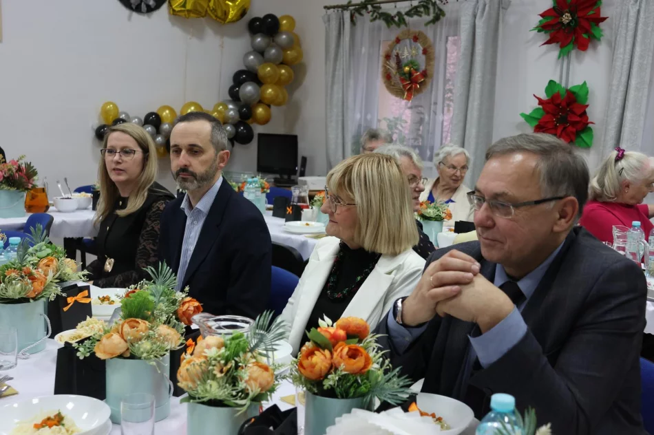 Jubileusz 10-lecia Dziennego Domu „Senior+” w Limanowej - zdjęcie 8