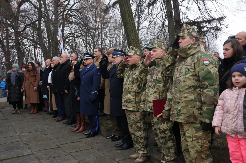 111. rocznica Bitwy pod Limanową z udziałem delegacji międzynarodowych - zdjęcie 9