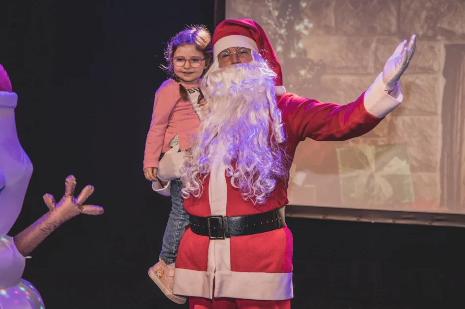 Koncert, konkurs i spotkanie ze św. Mikołajem (ZDJĘCIA) - zdjęcie 16