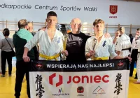 Karatecy na zakończenie roku przywieźli medale z Jasła - zdjęcie główne