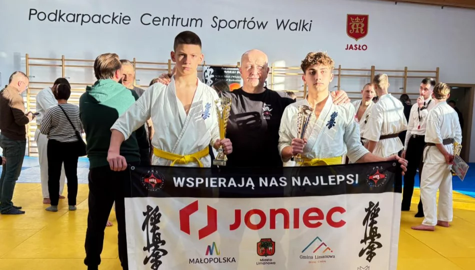 Karatecy na zakończenie roku przywieźli medale z Jasła - zdjęcie 1