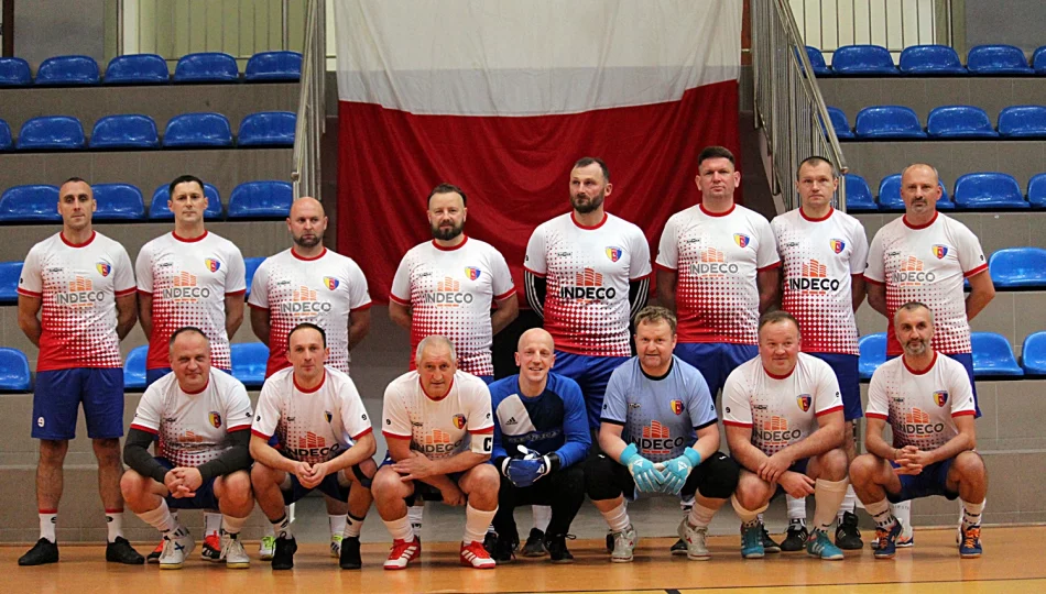 Mecz oldbojów: Reprezentacja Polski sprawdziła Limanovię - zdjęcie 1