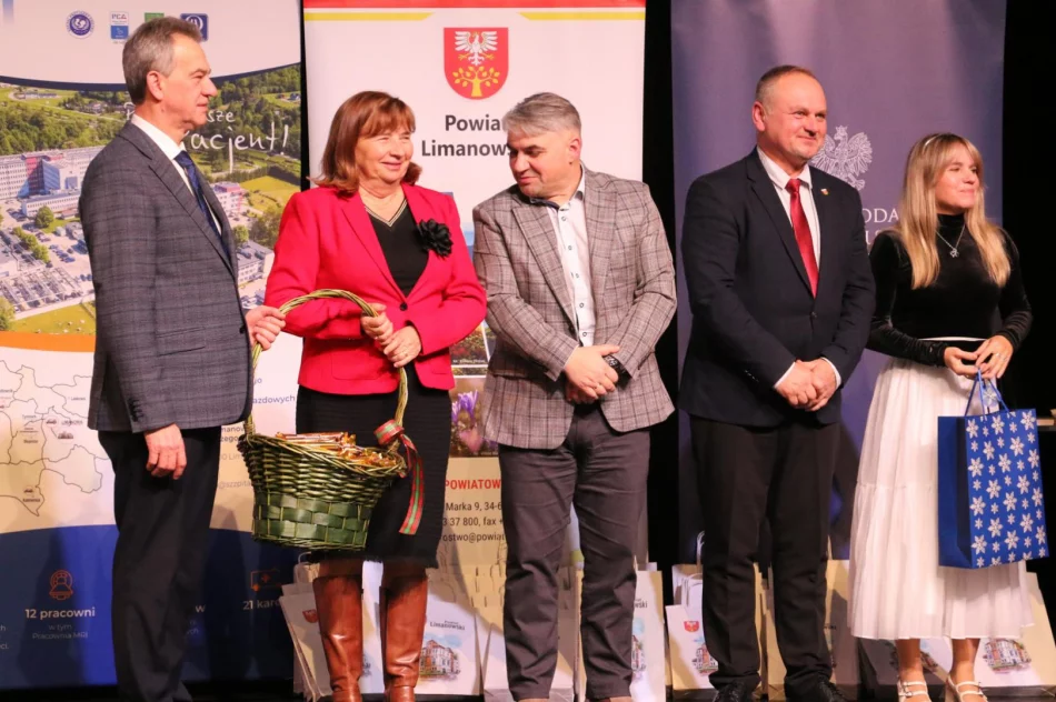 Promocja książki „Limanowskie ma lica Pani Mogielica” w Limanowskim Domu Kultury - zdjęcie 11