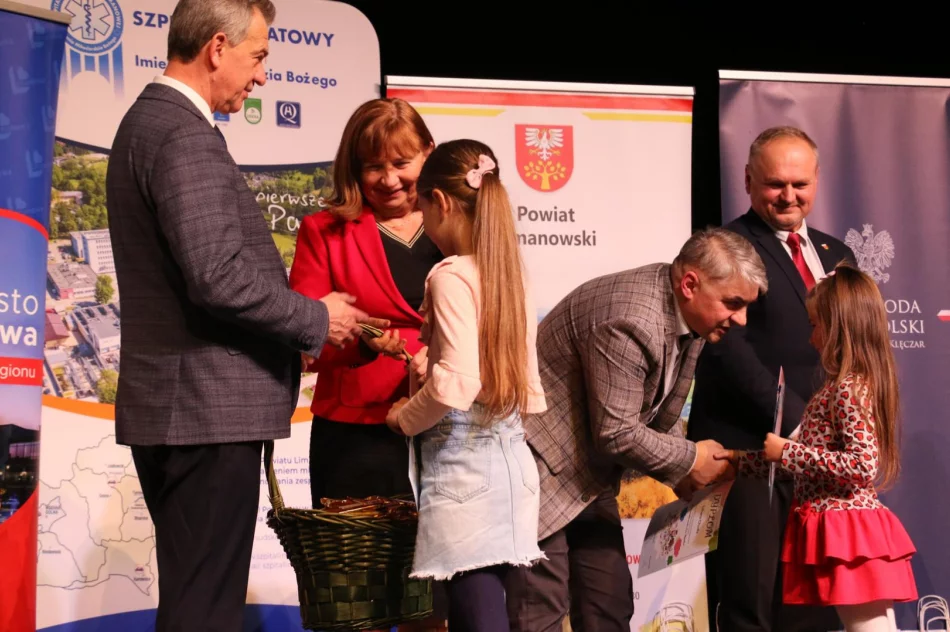 Promocja książki „Limanowskie ma lica Pani Mogielica” w Limanowskim Domu Kultury - zdjęcie 14
