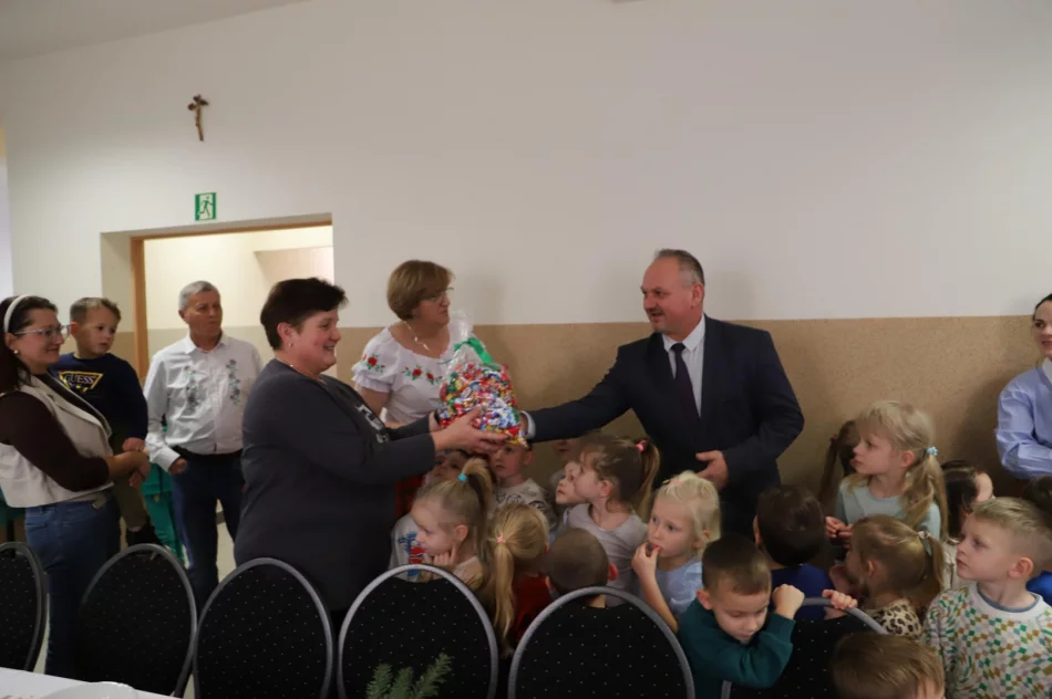 Niezwykli goście w Świetlicy Wiejskiej w Siekierczynie - zdjęcie 3