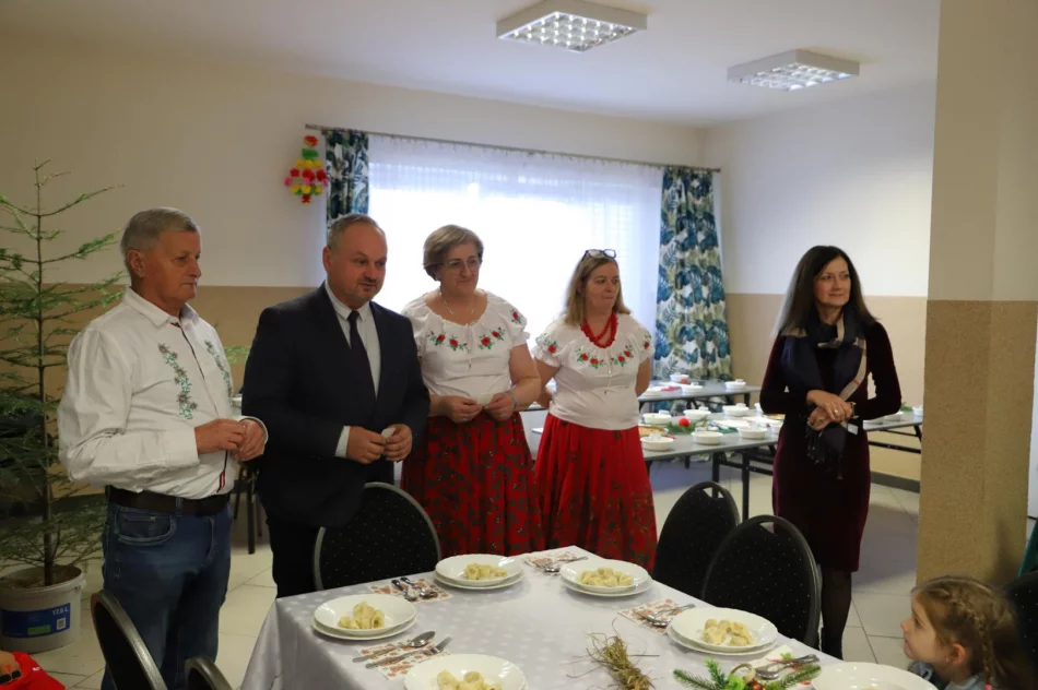 Niezwykli goście w Świetlicy Wiejskiej w Siekierczynie - zdjęcie 6