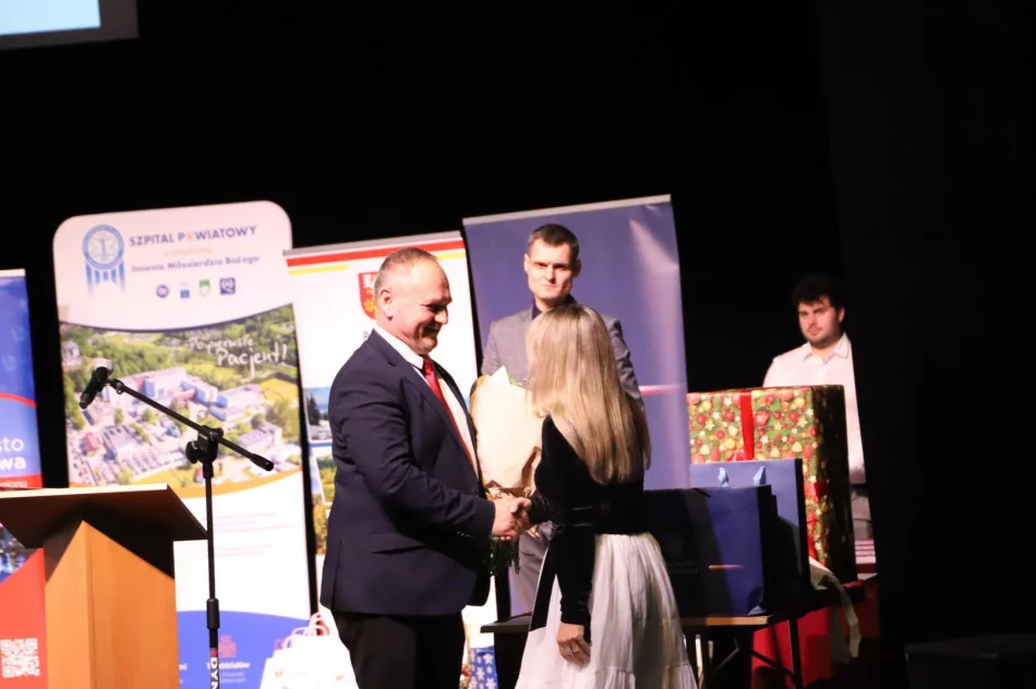 „Limanowskie ma lica Pani Mogielica”- premiera książki Kariny Gamoń - zdjęcie 15