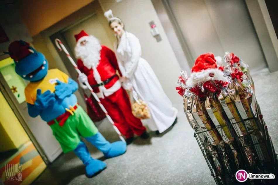 Święty Mikołaj u małych pacjentów w limanowskim szpitalu (2017) - zdjęcie 5