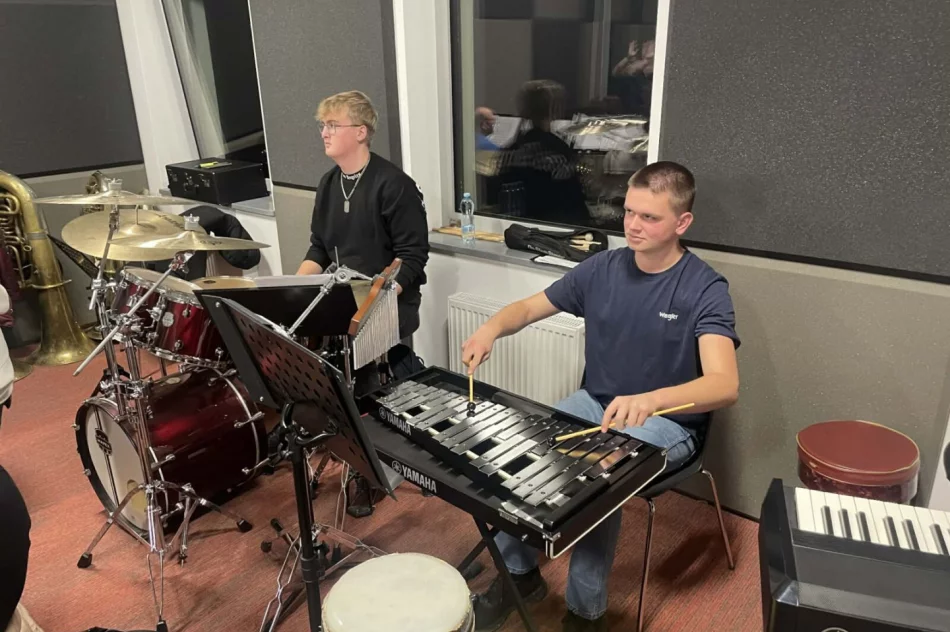 Nowe instrumenty w Limanowskim Domu Kultury - zdjęcie 7