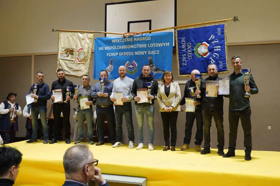 47. Okręgowa Wystawa Gołębi Pocztowych Okręgu Nowy Sącz PASZOMIX - zdjęcie 2