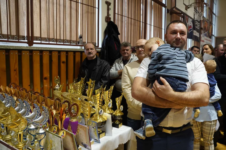 47. Okręgowa Wystawa Gołębi Pocztowych Okręgu Nowy Sącz PASZOMIX - zdjęcie 13