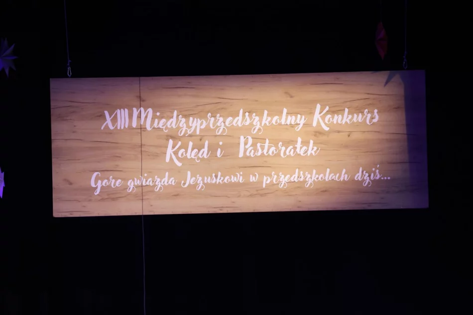 XIII Międzyprzedszkolny Konkurs Kolęd i Pastorałek „Gore Gwiazda Jezusowi w przedszkolach dziś” - zdjęcie 19