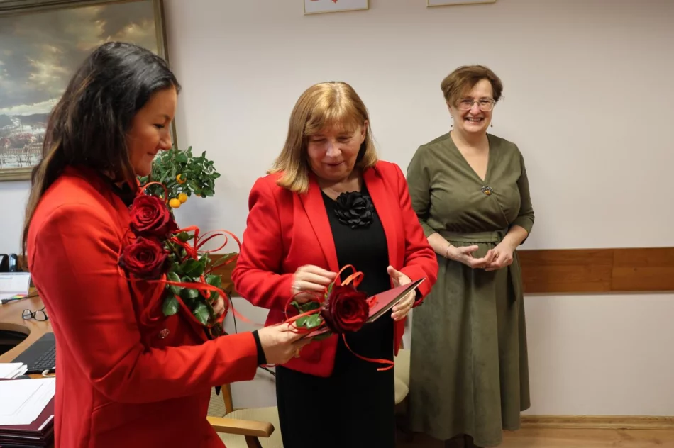 Limanowa świętuje kulturę! Burmistrz Jolanta Juszkiewicz wręczyła w zakresie kultury i promocji  Miasta Limanowa - zdjęcie 5