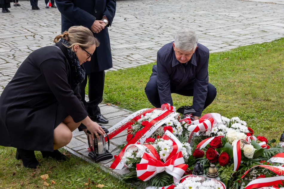 „Aby mierzyć drogę przyszłą, trzeba wiedzieć skąd się wyszło…” – podsumowanie projektu zrealizowanego przez Stowarzyszenie Dla Męciny - zdjęcie 2