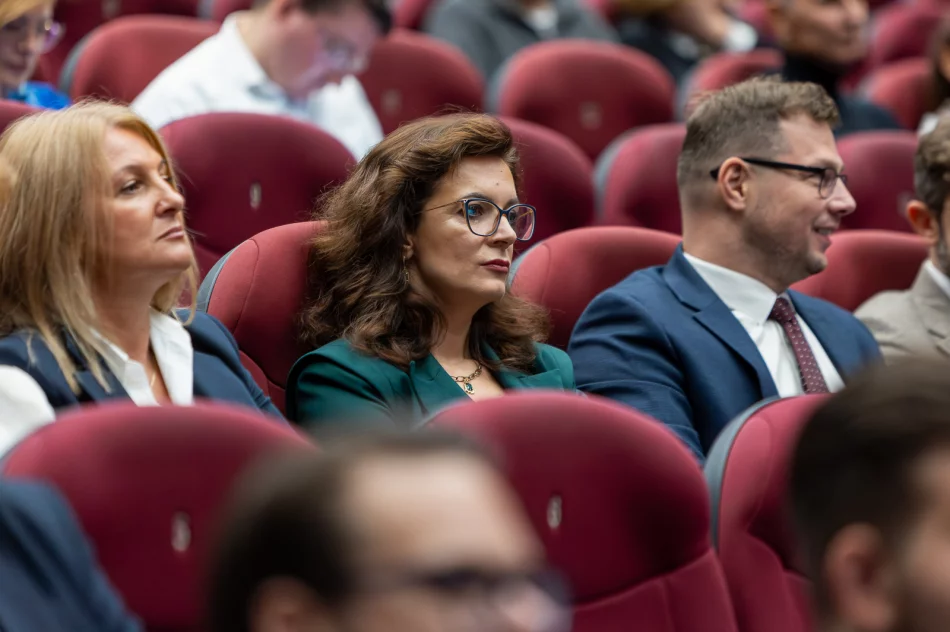 „Aby mierzyć drogę przyszłą, trzeba wiedzieć skąd się wyszło…” – podsumowanie projektu zrealizowanego przez Stowarzyszenie Dla Męciny - zdjęcie 8