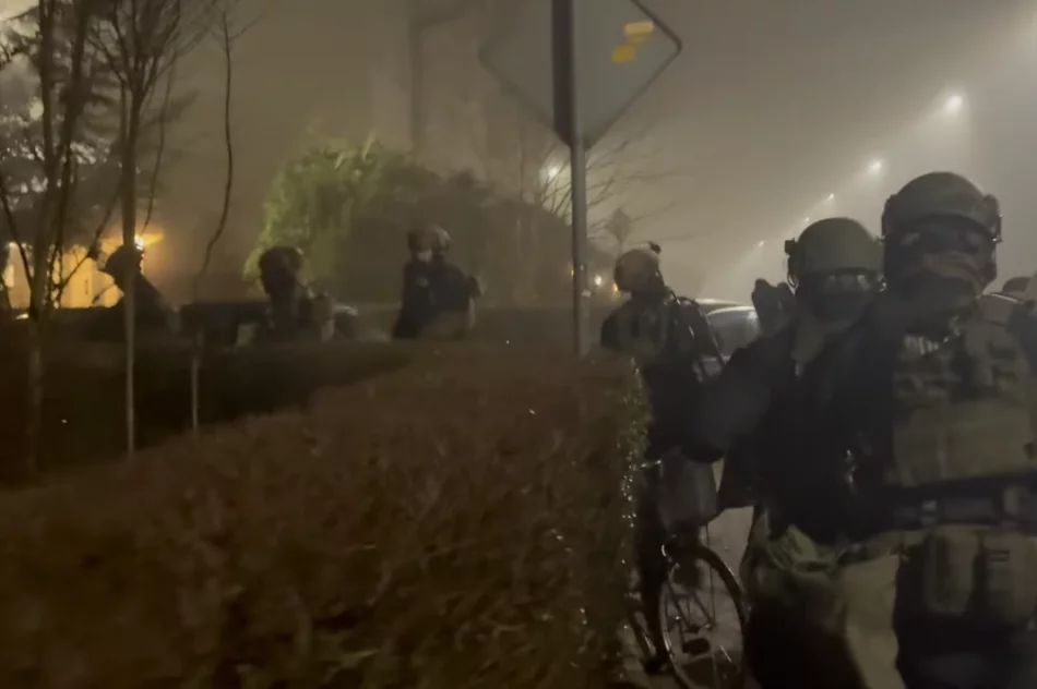 Duża akcja antynarkotykowa. Zatrzymania także na Limanowszczyźnie (ZDJĘCIA, WIDEO) - zdjęcie 2