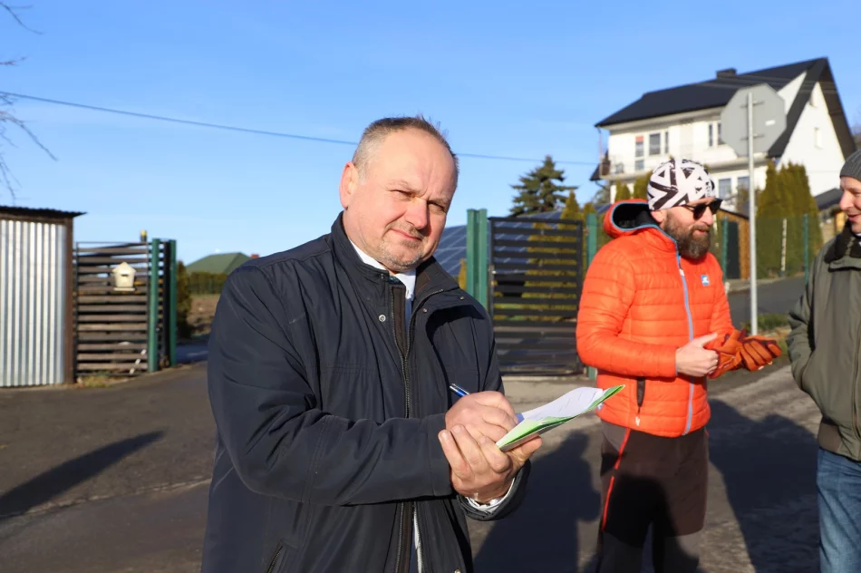 Nowe pobocza z płyt ażurowych w Lipowem - zdjęcie 19