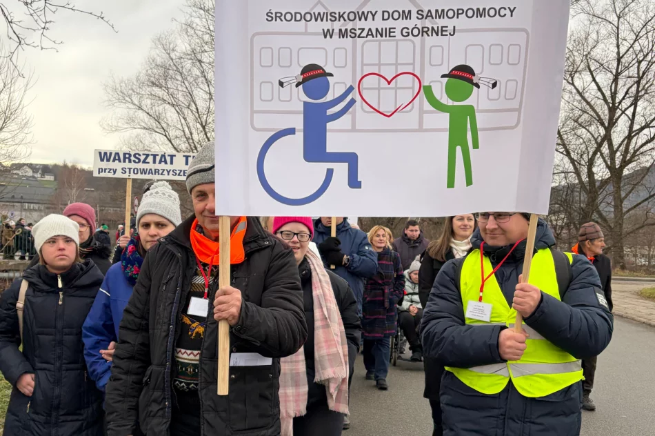 Wyjątkowy pochód na ulicach miasta - zdjęcie 2