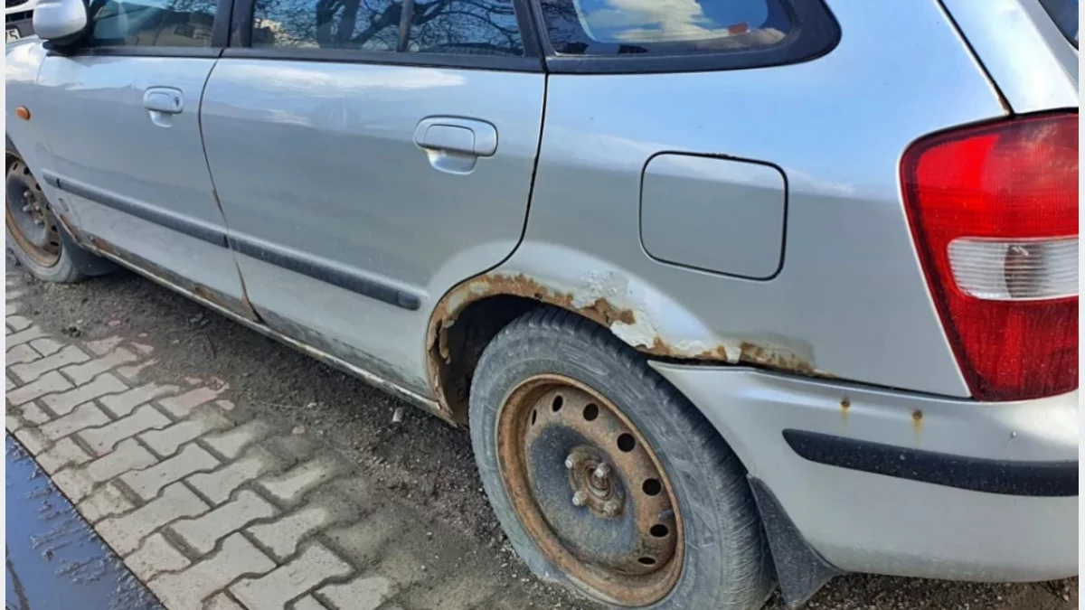 Miasto kontra wraki na parkingach