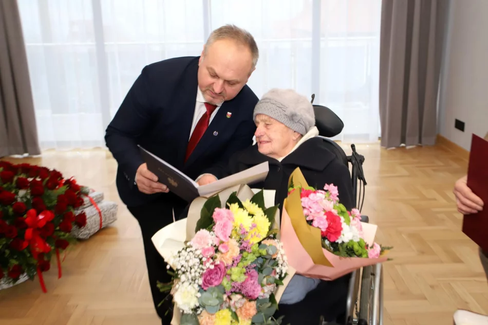 Obchody jubileuszu 100-lecia Czesławy Oleksy z Mordarki - zdjęcie 2