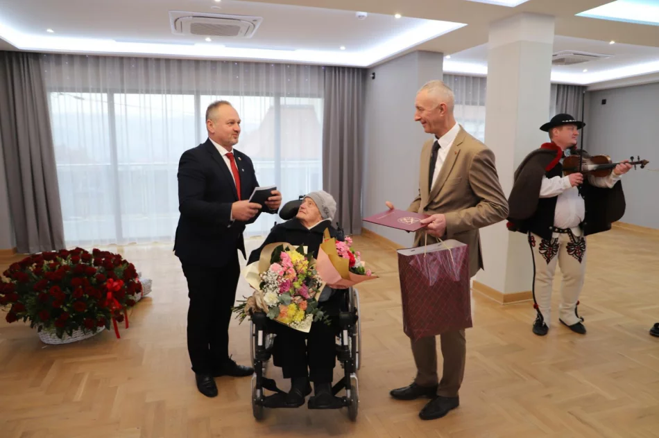 Obchody jubileuszu 100-lecia Czesławy Oleksy z Mordarki - zdjęcie 18