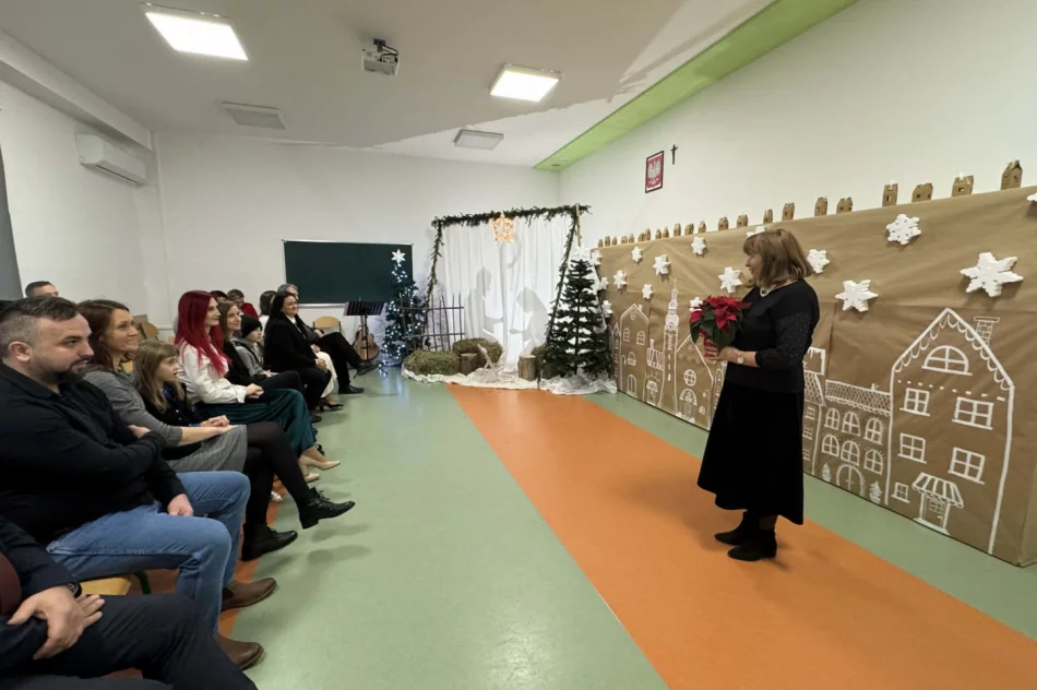 Wigilia w Niepublicznej Szkole Podstawowej Specjalnej „Zielony Zakątek” - zdjęcie 4